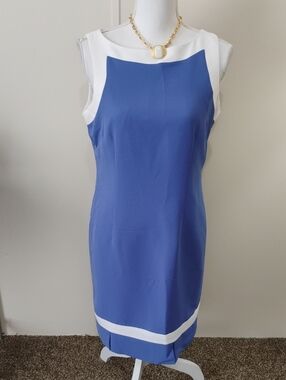 Amanda Smith Blue and White Sleeveless Midi Shift Dress